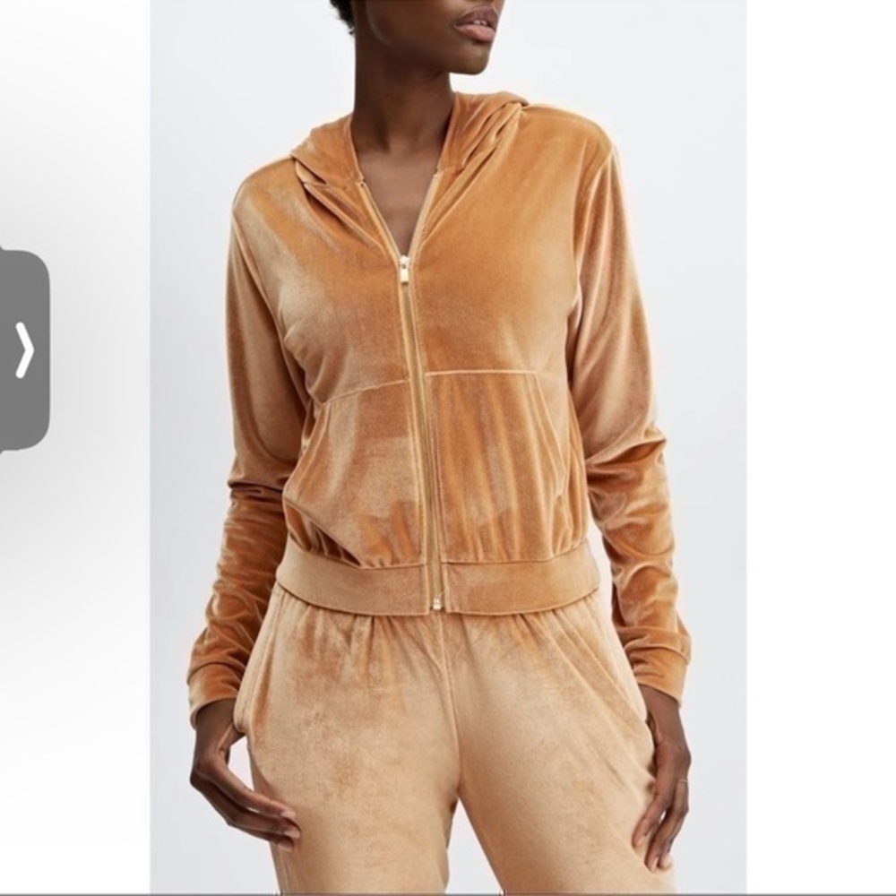 NWT Fabletics Donna Velour Hoodie Zip Up Jacket Light Honey Size S